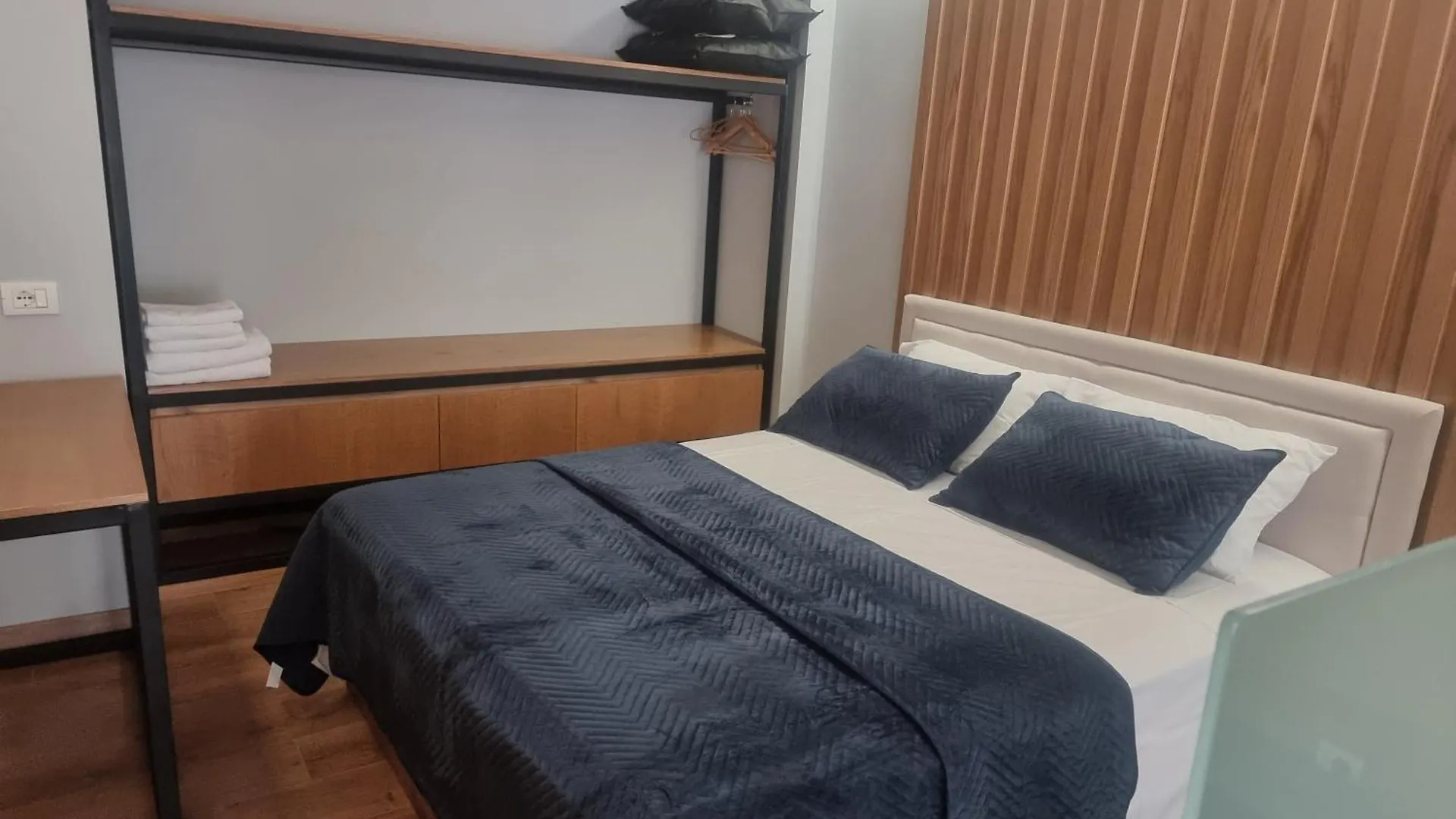 Centrepoint Stylish Apartment Tirana Albania