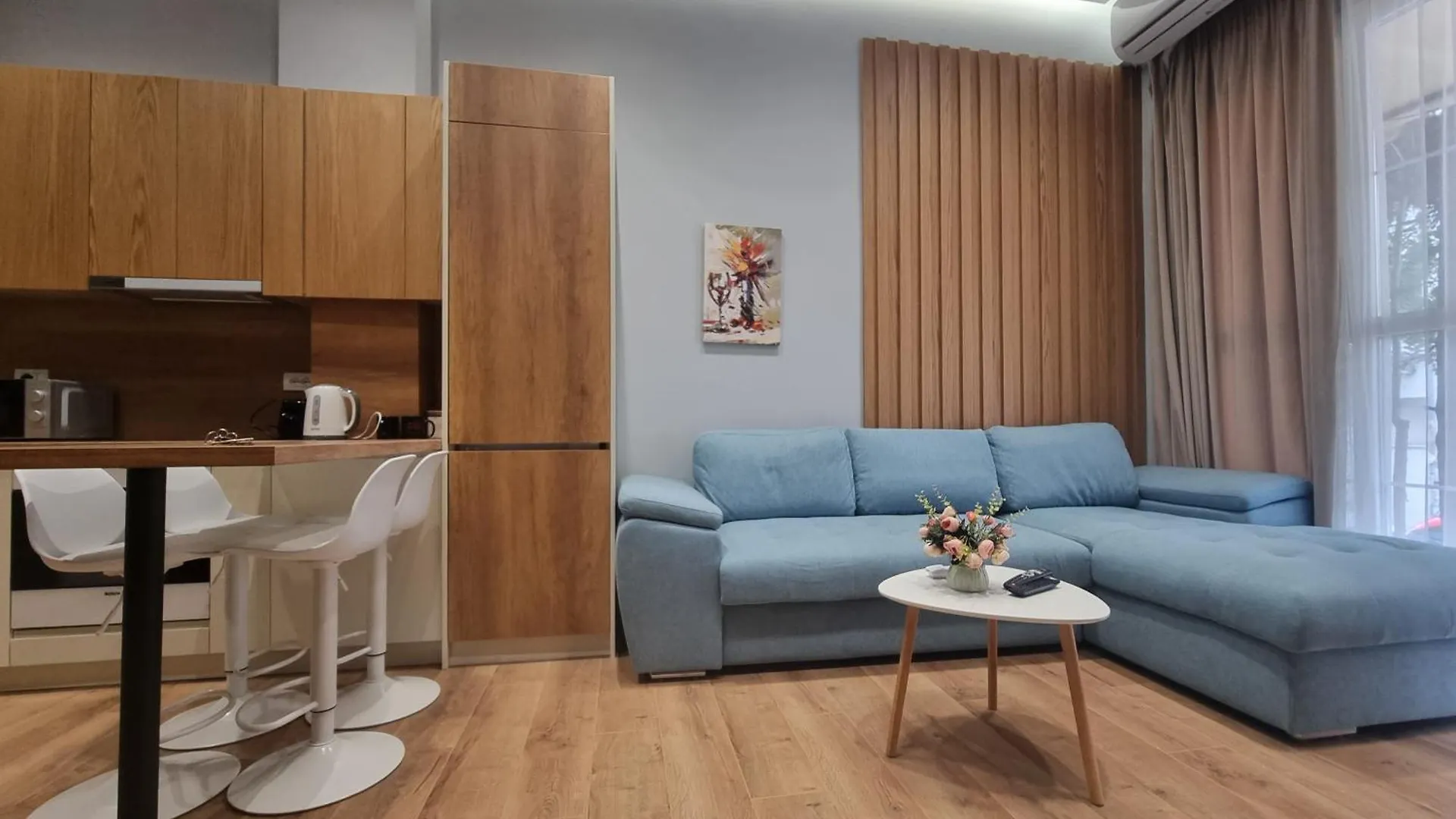 Centrepoint Stylish Apartment Tirana